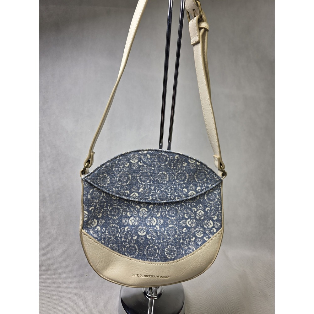 The Pioneer Woman Floral Denim Crossbody Bag Boho Chic Handbag. Adjustable Strap